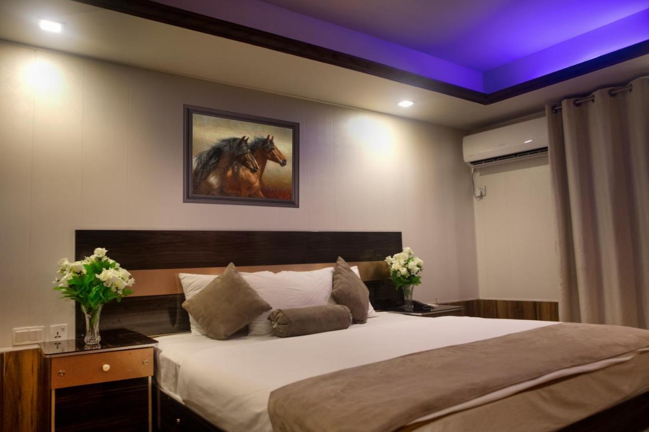 Hotel Marco Polo Lahor Kültér fotó